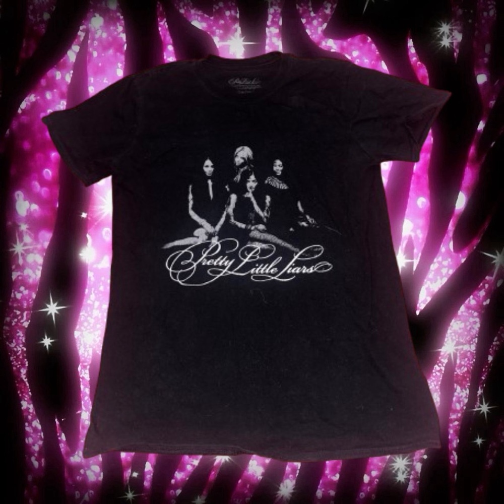 pretty little liars oversized t-shirt 🎀